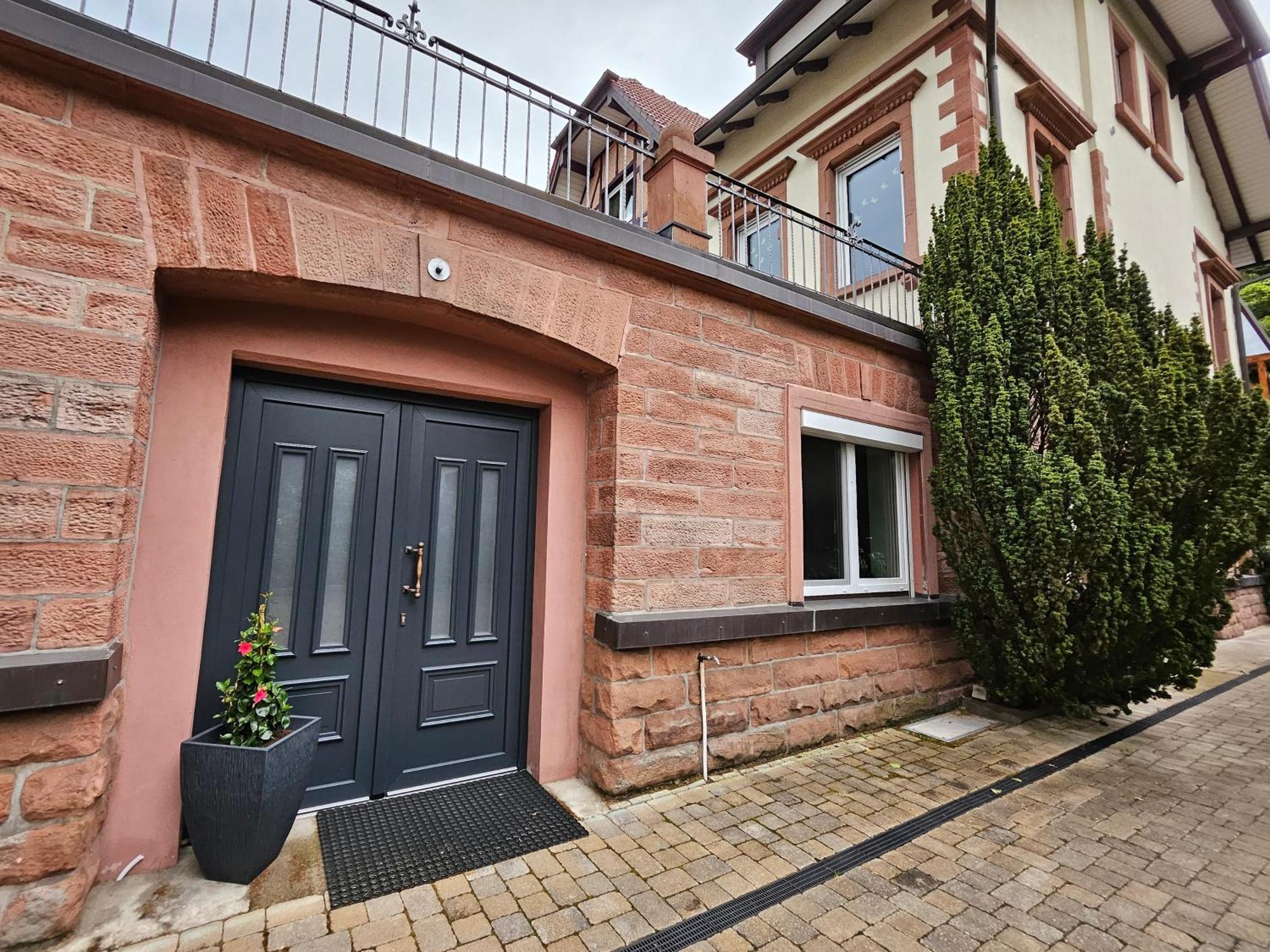 Zentral Gelegene Im Herzen Der Pfalz Apartment